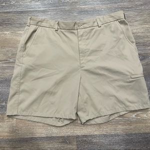 Pebble Beach Tan Shorts Size 38